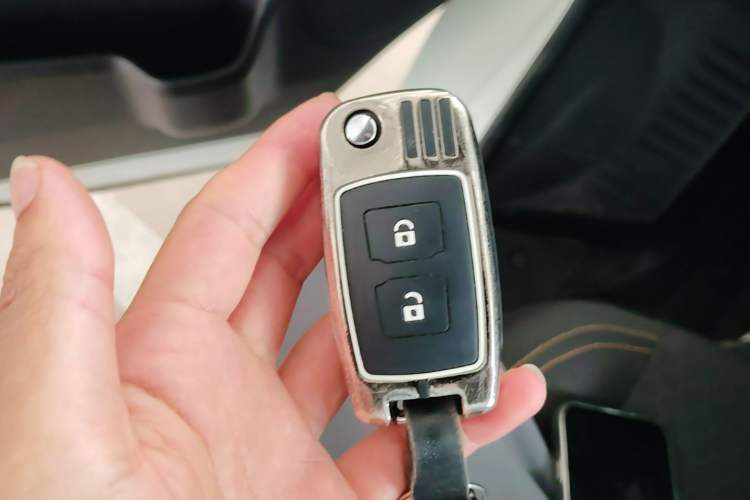 Used CHANGAN KAICHENG Ruixing M60 2023 1.5L GDI Comfort-Class Passenger Vehicle 6/7 Seats Vehicle Key