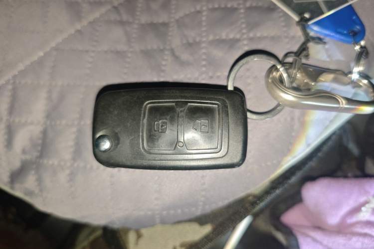 Used CHANGAN KAICHENG Ruixing M60 2023 1.5L GDI Elite-Class Passenger Vehicle 6/7 Seats Vehicle Key