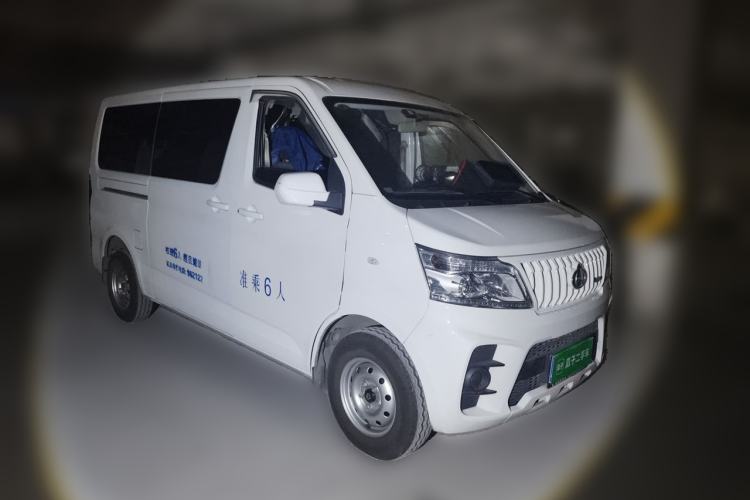 Used CHANGAN KAICHENG Ruixing M60 2025 Model, 1.6L CNG, 120L Gas Cylinder, Comfortable 6-Seater Passenger Van Front Right 45 Deg