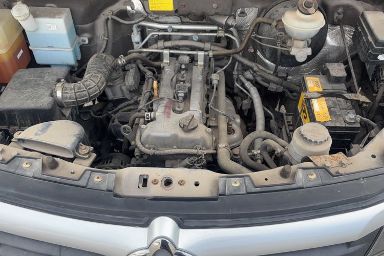 Used CHANGAN KAICHENG Ruixing M70 2018 1.5L Comfort Version Flat-Top Bi-Door DAM15DL Engine Bay