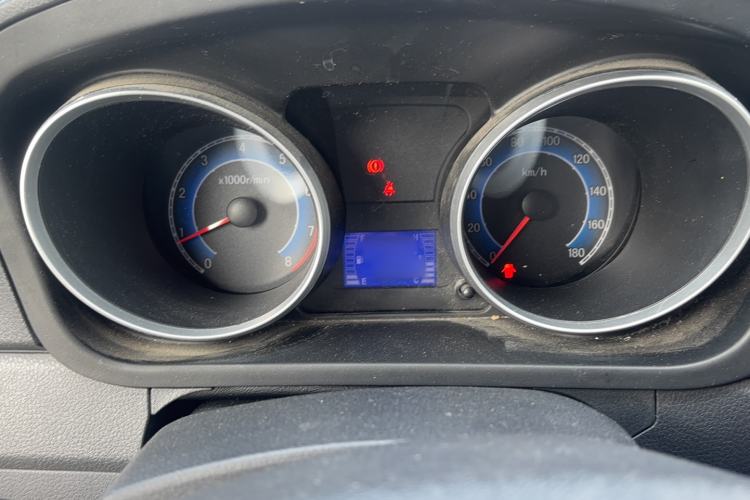 Used CHANGAN KAICHENG Ruixing M70 2018 1.5L Comfort Version Flat-Top Bi-Door DAM15DL Instrument Cluster