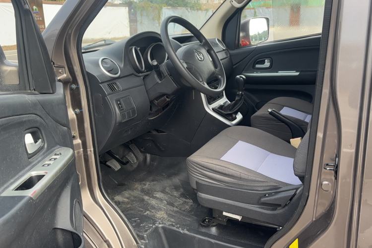 Used CHANGAN KAICHENG Ruixing M70 2018 1.5L Comfort Version Flat-Top Bi-Door DAM15DL Interior 1