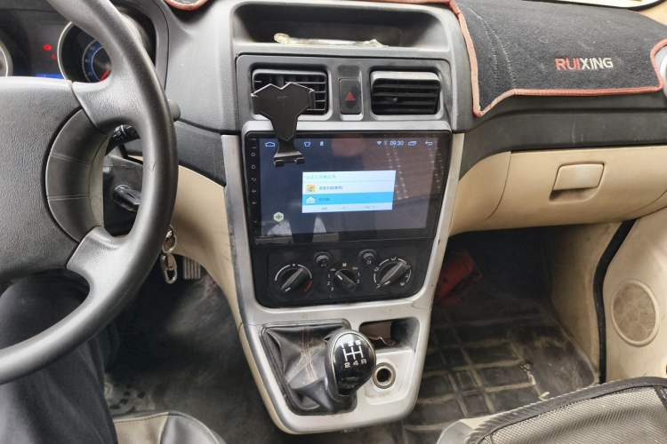 Used CHANGAN KAICHENG Ruixing M70 2017 1.5L Comfort Edition 6-Seater Liftback Door DAM15DL Audio And AC Panel