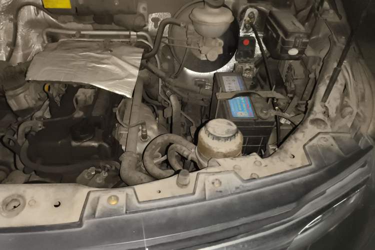 Used CHANGAN KAICHENG Ruixing M70 2017 1.5L Comfort-Style Liftback Door DAM15DL Engine Bay Left