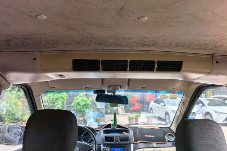 Used CHANGAN KAICHENG Ruixing M70 2017 1.5L Comfort-Style Liftback Door DAM15DL Headliner