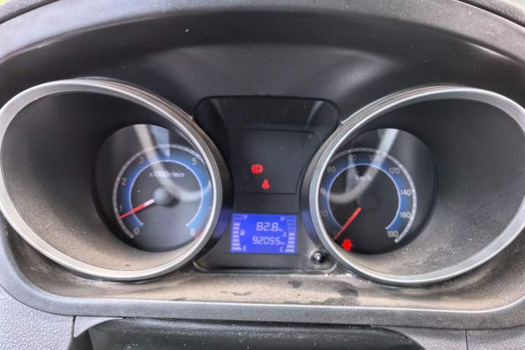 Used CHANGAN KAICHENG Ruixing M70 2017 1.5L Comfort-Style Liftback Door DAM15DL Instrument Cluster