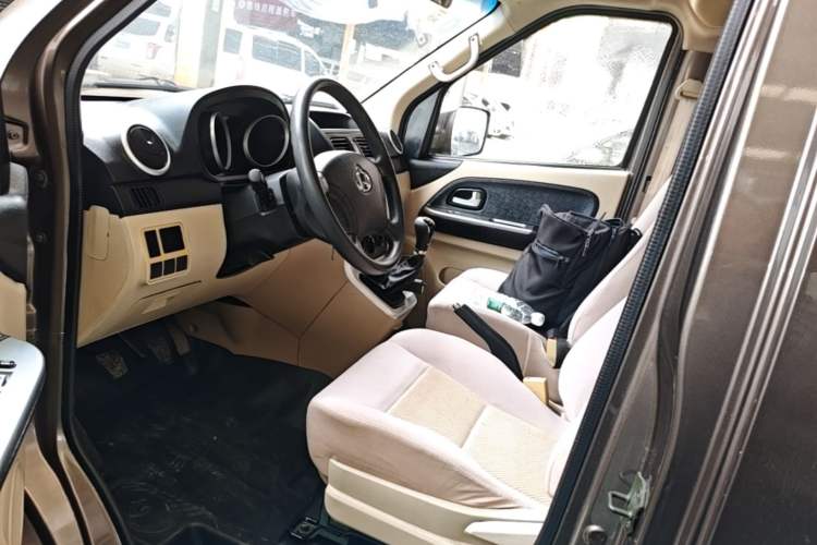 Used CHANGAN KAICHENG Ruixing M70 2017 1.5L Comfort Edition 6-Seater Liftback Door DAM15DL Left Front Seat