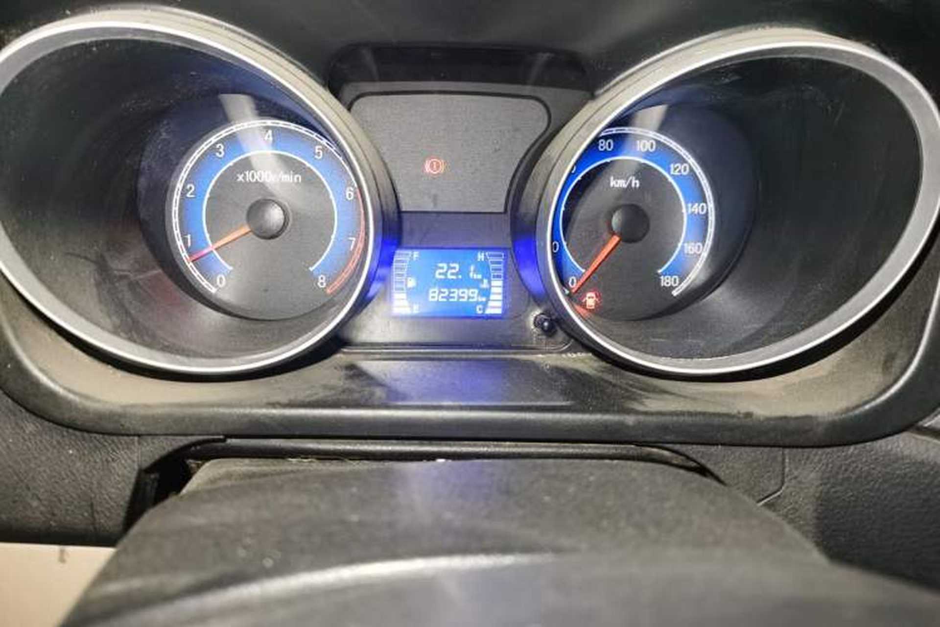 Used CHANGAN KAICHENG Ruixing M70 2017 1.5L Comfort Edition 6-Seater Liftback Door DAM15DL Odometer Close Up