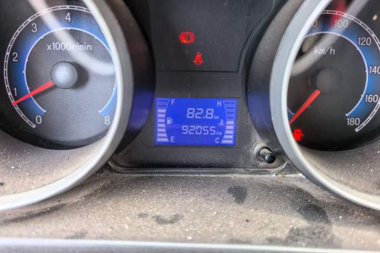 Used CHANGAN KAICHENG Ruixing M70 2017 1.5L Comfort-Style Liftback Door DAM15DL Odometer Close Up