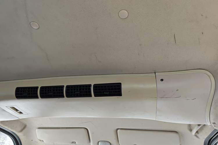 Used CHANGAN KAICHENG Ruixing M70 2017 1.5L Comfort-Style Liftback Door DAM15DL Headliner