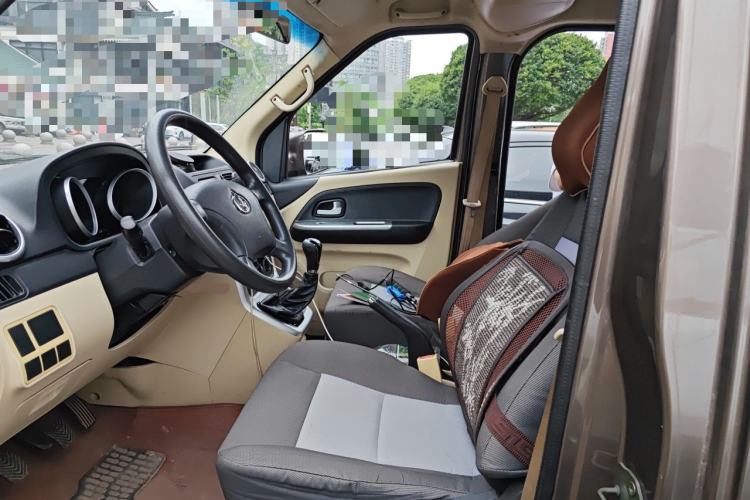 Used CHANGAN KAICHENG Ruixing M70 2017 1.5L Comfort-Style Liftback Door DAM15DL Left Front Seat