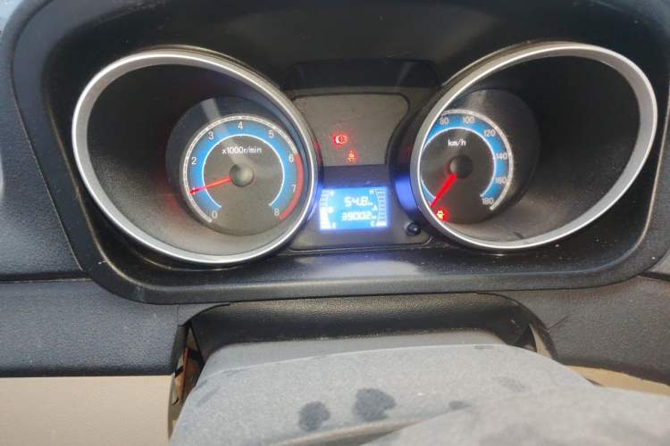 Used CHANGAN KAICHENG Ruixing M70 2017 1.5L Comfort Edition 6-Seater Liftback Door DAM15DL Instrument Cluster