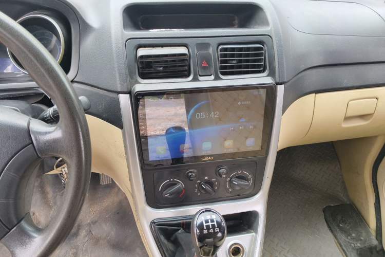 Used CHANGAN KAICHENG Ruixing M70 2017 1.5L Comfort Edition 6-Seater Liftback Door DAM15DL Audio And AC Panel