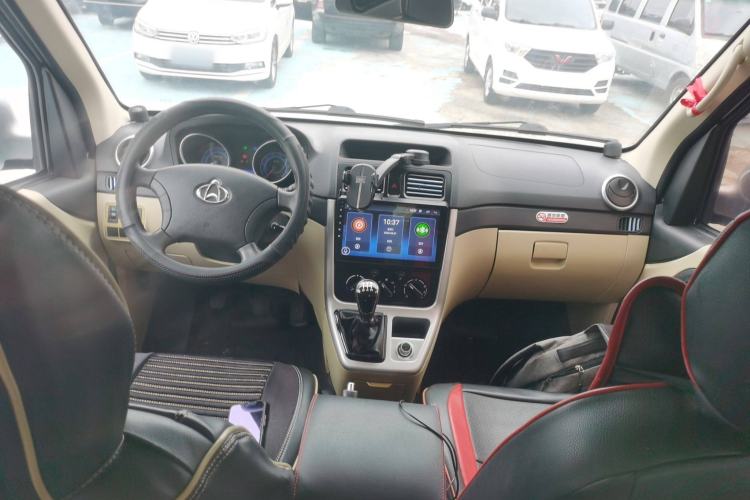 Used CHANGAN KAICHENG Ruixing M70 2017 1.5L Comfort-Style Liftback Door DAM15DL Center Console