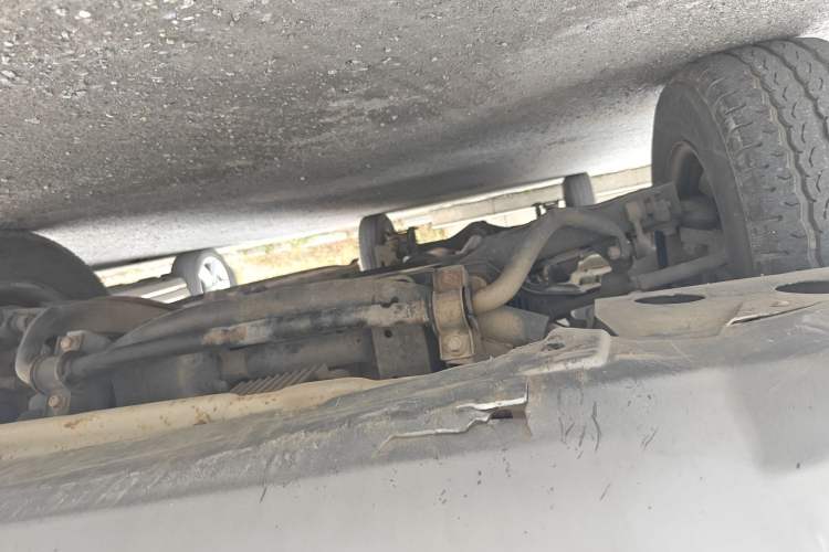 Used CHANGAN KAICHENG Ruixing M70 2017 1.5L Comfort-Style Liftback Door DAM15DL Chassis Front