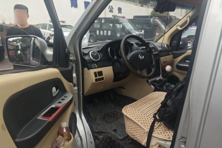 Used CHANGAN KAICHENG Ruixing M70 2017 1.5L Comfort-Grade 7-Seater Liftback DAM15DL Driver Seat