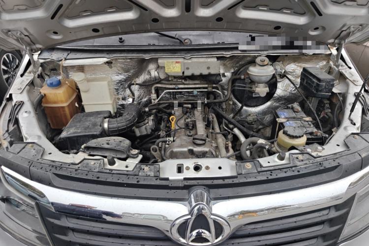 Used CHANGAN KAICHENG Ruixing M70 2017 1.5L Comfort-Style Liftback Door DAM15DL Engine Bay