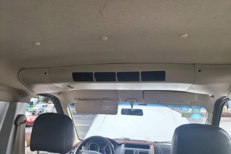 Used CHANGAN KAICHENG Ruixing M70 2017 1.5L Comfort-Grade 7-Seater Liftback DAM15DL Headliner