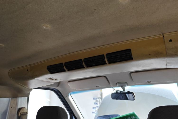 Used CHANGAN KAICHENG Ruixing M70 2017 1.5L Comfort-Style Liftback Door DAM15DL Headliner