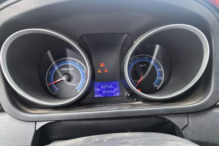 Used CHANGAN KAICHENG Ruixing M70 2017 1.5L Comfort-Grade 7-Seater Liftback DAM15DL Instrument Cluster