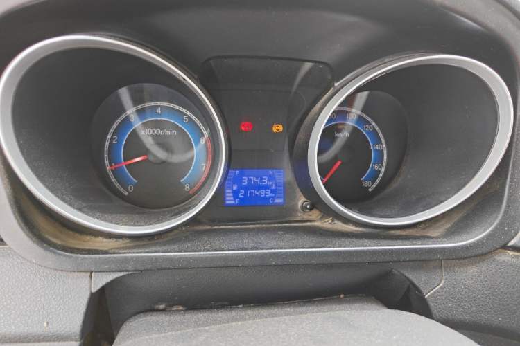 Used CHANGAN KAICHENG Ruixing M70 2017 1.5L Comfort-Grade 7-Seater Liftback DAM15DL Instrument Cluster