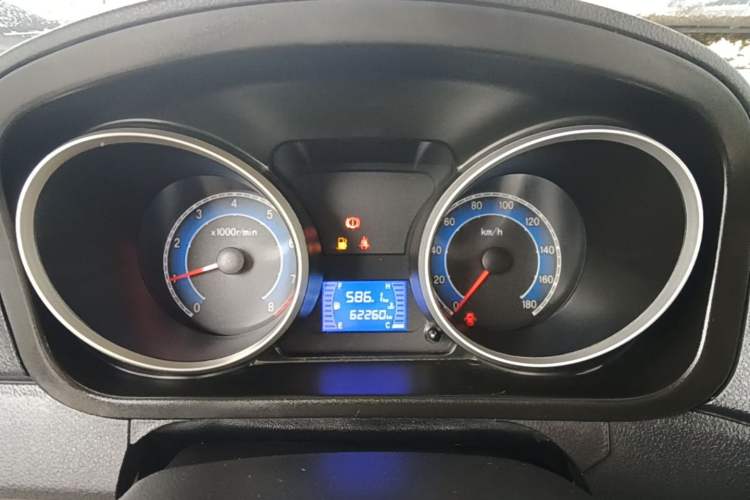 Used CHANGAN KAICHENG Ruixing M70 2017 1.5L Comfort-Grade 7-Seater Liftback DAM15DL Instrument Cluster