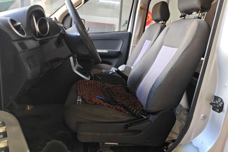 Used CHANGAN KAICHENG Ruixing M70 2017 1.5L Comfort-Style Liftback Door DAM15DL Left Front Seat