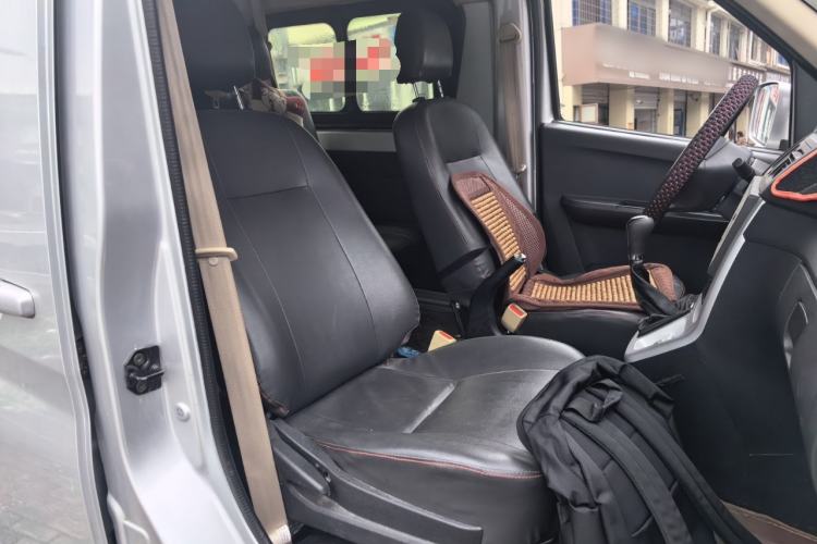 Used CHANGAN KAICHENG Ruixing M70 2017 1.5L Comfort-Grade 7-Seater Liftback DAM15DL Right Front Seat