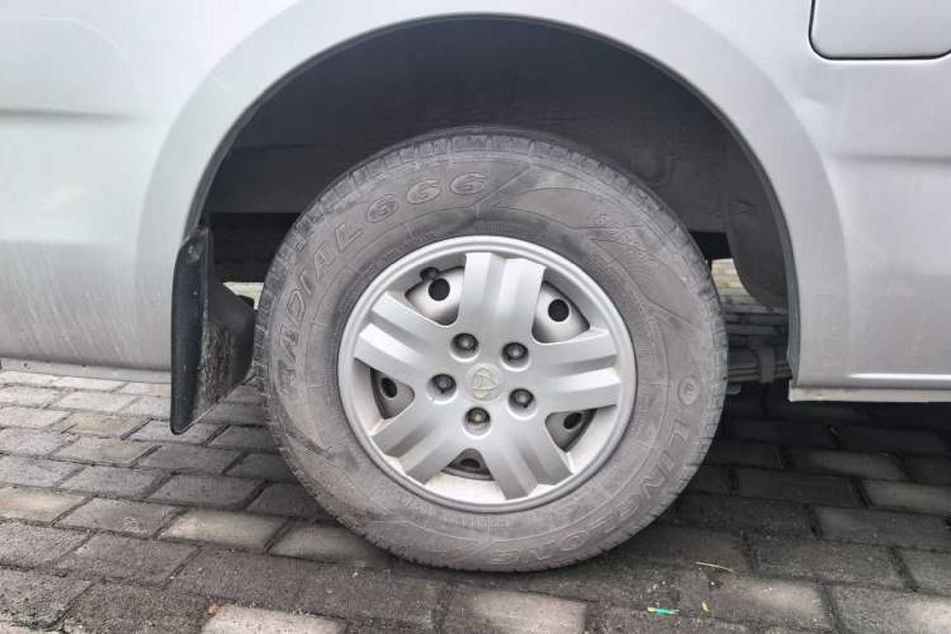 Used CHANGAN KAICHENG Ruixing M70 2017 1.5L Comfort-Grade 7-Seater Liftback DAM15DL Right Rear Wheel Hub