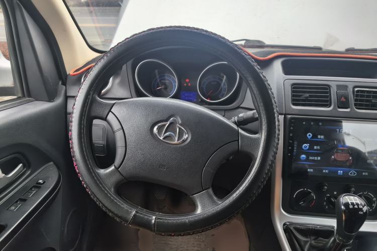 Used CHANGAN KAICHENG Ruixing M70 2017 1.5L Comfort-Grade 7-Seater Liftback DAM15DL Steering Wheel