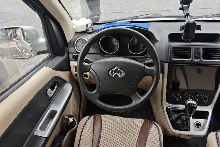 Used CHANGAN KAICHENG Ruixing M70 2017 1.5L Comfort-Style Liftback Door DAM15DL Steering Wheel