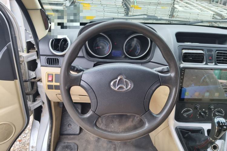 Used CHANGAN KAICHENG Ruixing M70 2017 1.5L Comfort Edition 6-Seater Liftback Door DAM15DL Steering Wheel
