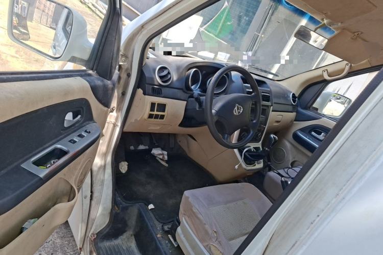 Used CHANGAN KAICHENG Ruixing M70 2017 1.5L Comfort Edition 6-Seater Liftback Door DAM15DL Driver Seat