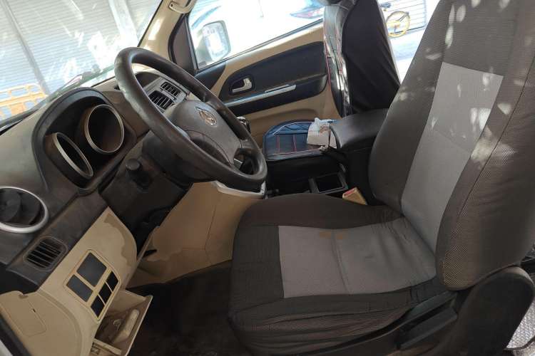 Used CHANGAN KAICHENG Ruixing M70 2017 1.5L Comfort Edition 6-Seater Liftback Door DAM15DL Left Front Seat