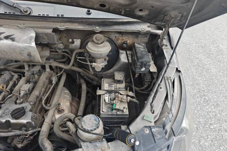 Used CHANGAN KAICHENG Ruixing M70 2018 1.5L Comfort Model Flat-Top Hatchback DAM15DL Engine Bay Left