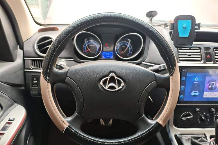 Used CHANGAN KAICHENG Ruixing M70 2018 1.5L Comfort Model Flat-Top Hatchback DAM15DL Steering Wheel