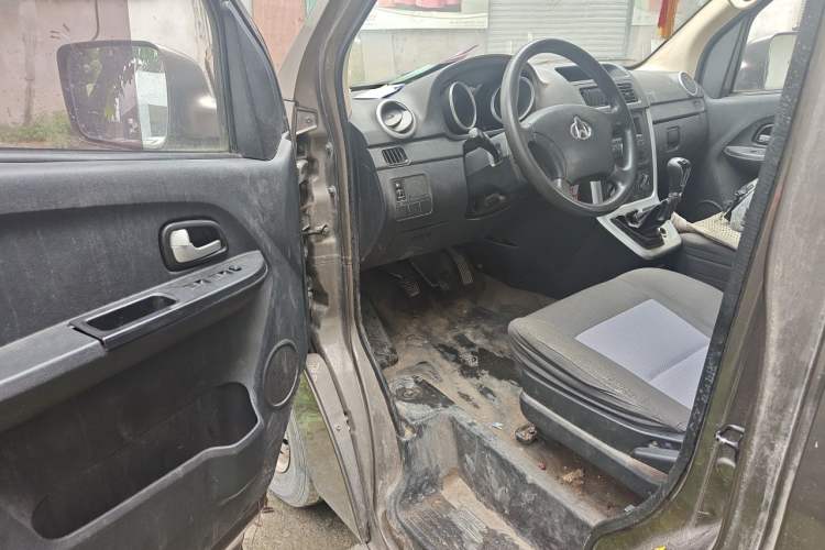 Used CHANGAN KAICHENG Ruixing M70 2018 1.5L Comfort Model Flat-Top Hatchback DAM15DL Driver Seat