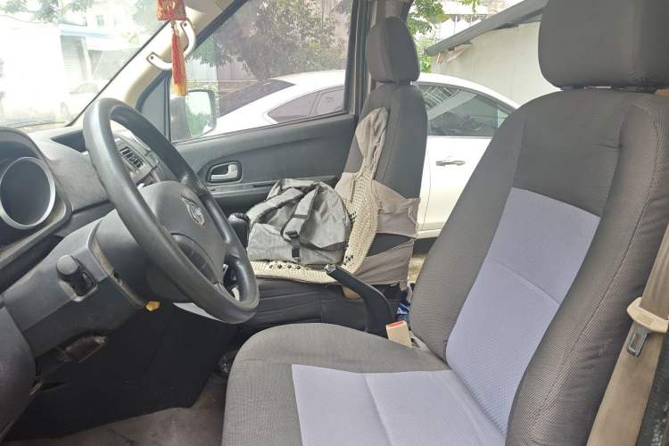 Used CHANGAN KAICHENG Ruixing M70 2018 1.5L Comfort Model Flat-Top Hatchback DAM15DL Left Front Seat