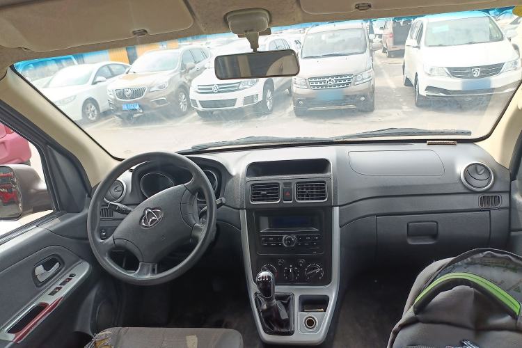 Used CHANGAN KAICHENG Ruixing M70 2018 1.5L Comfort Version Flat-Top Bi-Door DAM15DL Center Console