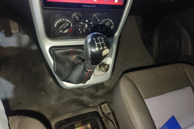 Used CHANGAN KAICHENG Ruixing M70 2018 1.5L Comfort Version Flat-Top Bi-Door DAM15DL Gear Lever
