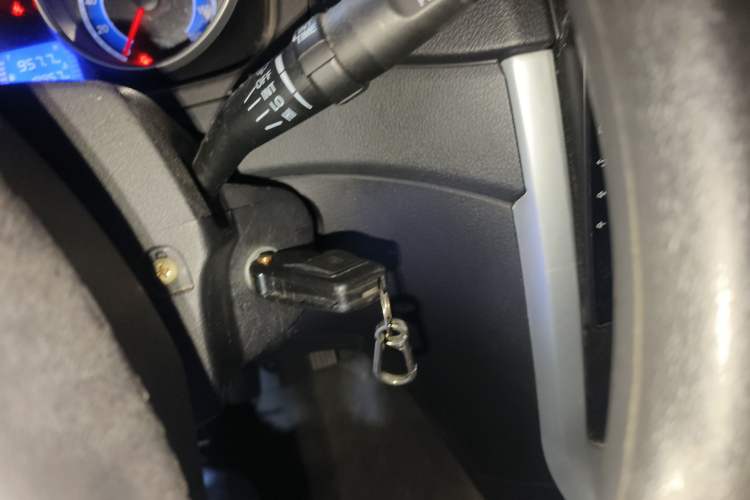 Used CHANGAN KAICHENG Ruixing M70 2018 1.5L Comfort Version Flat-Top Bi-Door DAM15DL Interior 1