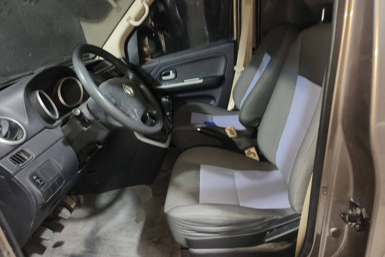 Used CHANGAN KAICHENG Ruixing M70 2018 1.5L Comfort Version Flat-Top Bi-Door DAM15DL Left Front Seat