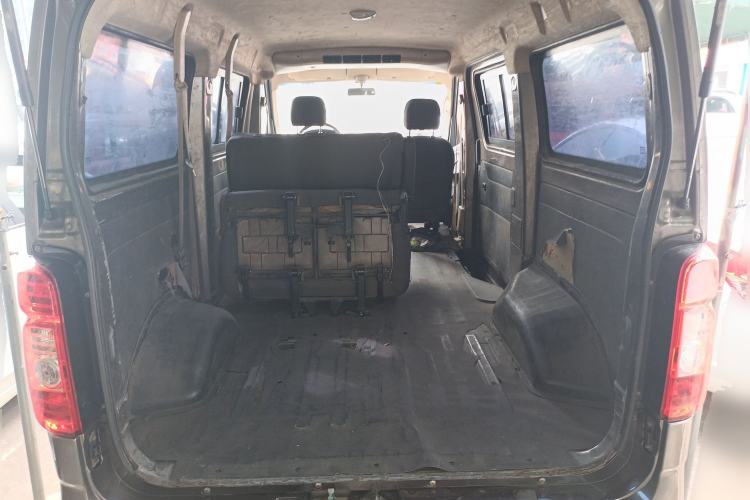 Used CHANGAN KAICHENG Ruixing M70 2018 1.5L Comfort Version Flat-Top Bi-Door DAM15DL Trunk