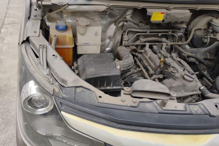Used CHANGAN KAICHENG Ruixing M70 2018 1.5L Comfort Model Flat-Top Hatchback DAM15DL Engine Bay Right