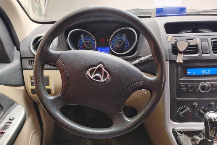 Used CHANGAN KAICHENG Ruixing M70 2018 1.5L Comfort Model Flat-Top Hatchback DAM15DL Steering Wheel