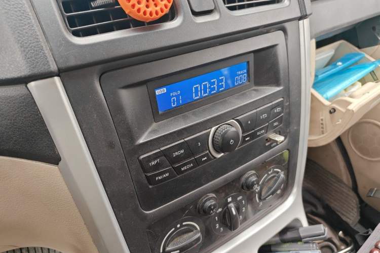 Used CHANGAN KAICHENG Ruixing M70 2018 1.5L Comfort Version Flat-Top Bi-Door DAM15DL Audio And AC Panel