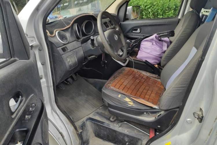 Used CHANGAN KAICHENG Ruixing M70 2018 1.5L Comfort Model Flat-Top Hatchback DAM15DL Driver Seat