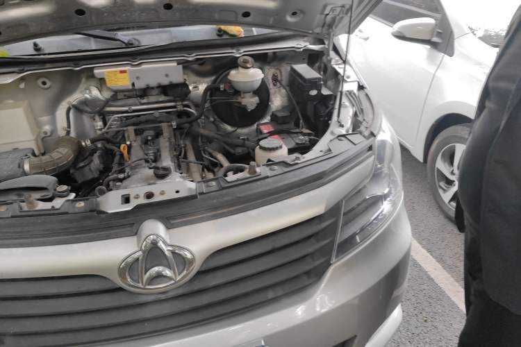 Used CHANGAN KAICHENG Ruixing M70 2018 1.5L Comfort Model Flat-Top Hatchback DAM15DL Engine Bay Left