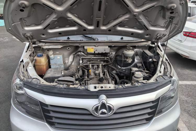 Used CHANGAN KAICHENG Ruixing M70 2018 1.5L Comfort Model Flat-Top Hatchback DAM15DL Engine Bay