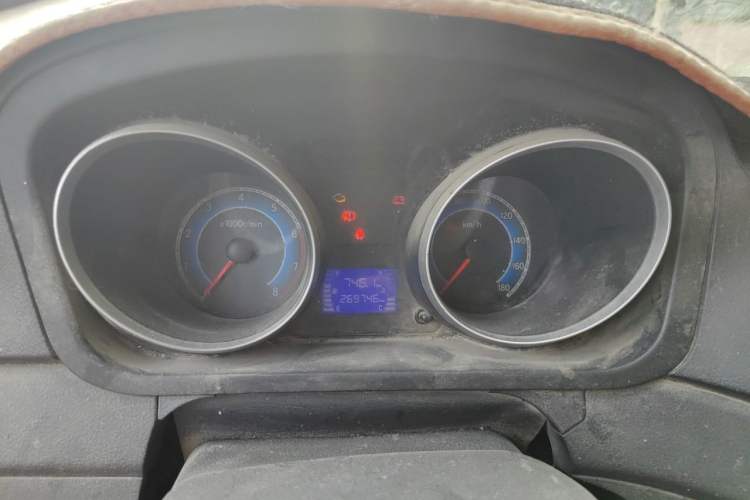 Used CHANGAN KAICHENG Ruixing M70 2018 1.5L Comfort Model Flat-Top Hatchback DAM15DL Instrument Cluster